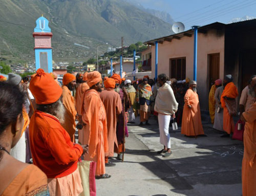Free Prasadam to Sadhus in Badarinath