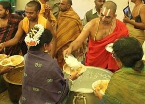 HH Chinna Jeeyar Swamiji With Devotees Badri Annadhanam