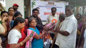 Hud Hud Cyclone relief program conducted by Visakhapatnam Akkayapalem