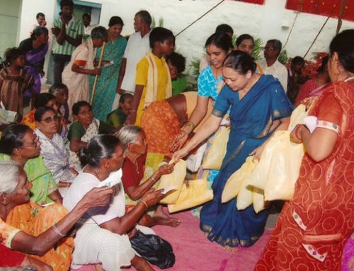 Vikasa Tarangini Volunteers Conduct ‘Free Clothes Distribution’ Program