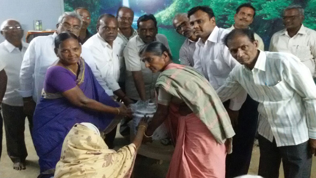 Vikasa Tarangini Donated Clothes, Rice Cookers & Milk Boilers in Miryalaguda