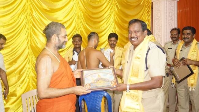 Vikasatarangini Volunteers Felicitated in Krushna Pushkara(Krishna Pushkaralu)