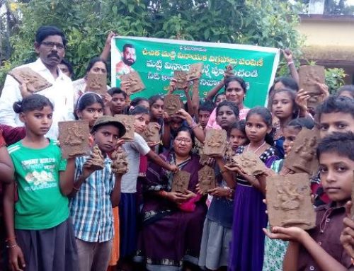 Distribution Of Vinayaka Clay Idols On Ganesh Chaturthi