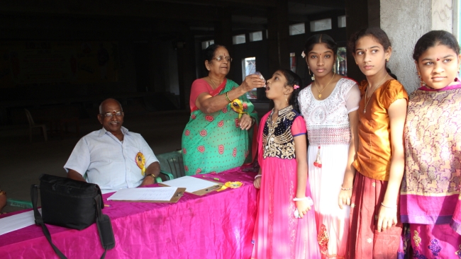 Vikasa Tarangini Mahila Arogya Vikas Administered Free Ayurvedic Medicine Vijayawada