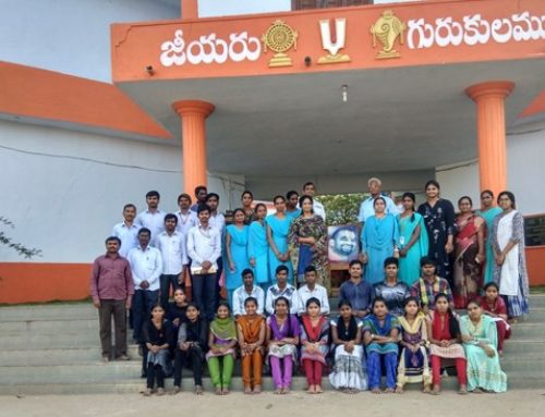 Interacting with Students in various Topics from English Speaking to Career Options