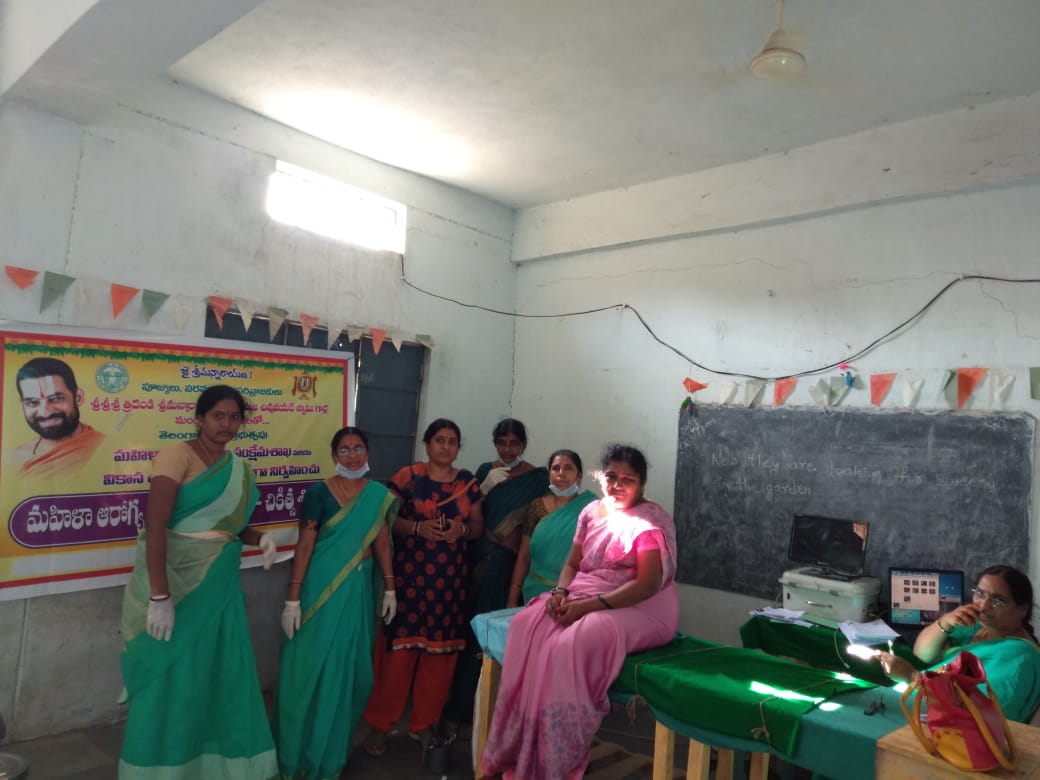 Mahila Arogya Vikas Conducted Medical camp at Bheemini Govt High  School