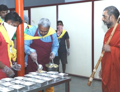 Fresh Sattvic Meals to Hundreds of Migrant Workers