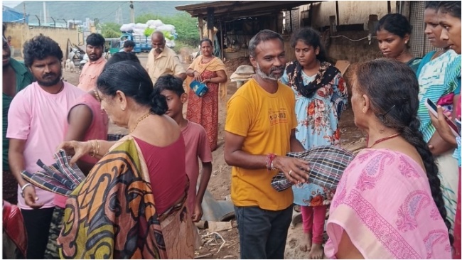 Vijayawada Vikasa Tarangini distributed Clothes