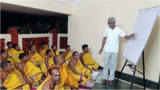 Spiritual Guidance for Tribal Archakas by HH Chinna Jeeyar Swamiji.. Spiritual Guidance for Tribal Archakas by HH Chinna Jeeyar Swamiji..