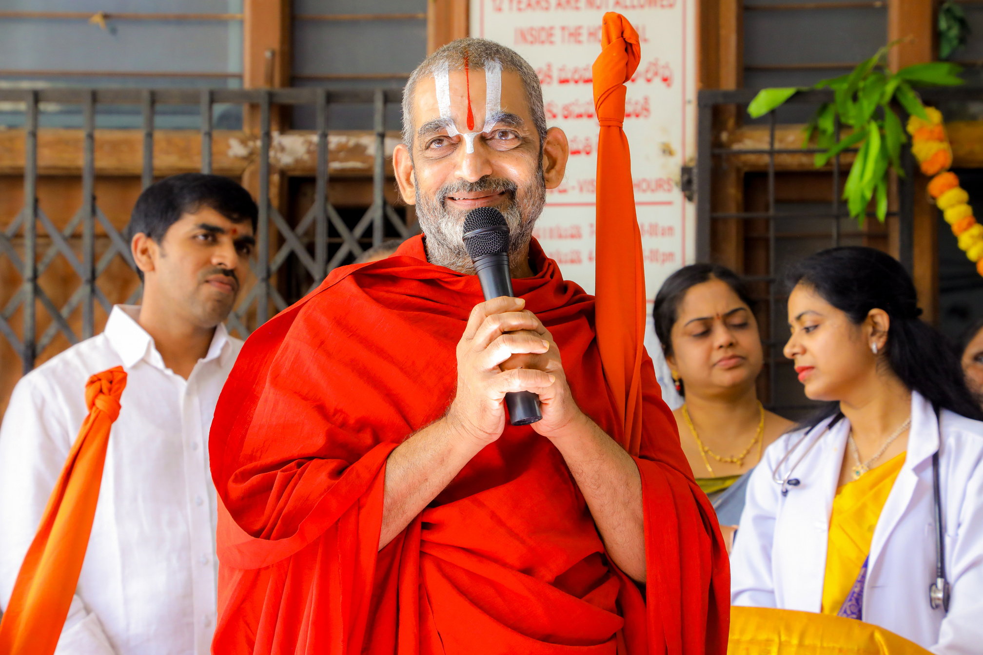 H.H. Chinna Jeeyar Swamiji addressing gathering